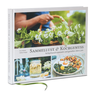 Kochbuch "Sammellust & Kochgenuss" mit wei&szlig;bl&uuml;henden Wildpflanzen, Gl&auml;sern und Speisen, Hardcover mit gr&uuml;nem Leseb&auml;ndchen, Foto: Oliver Giel